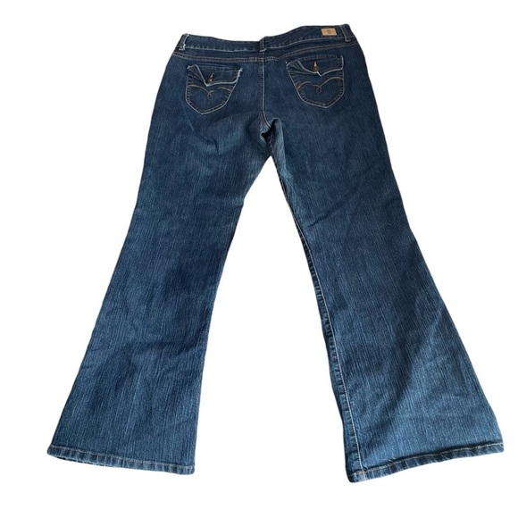 Bandolino blu Arianna boot cut jeans Sz 16 women 78%Cotton - Picture 15 of 15